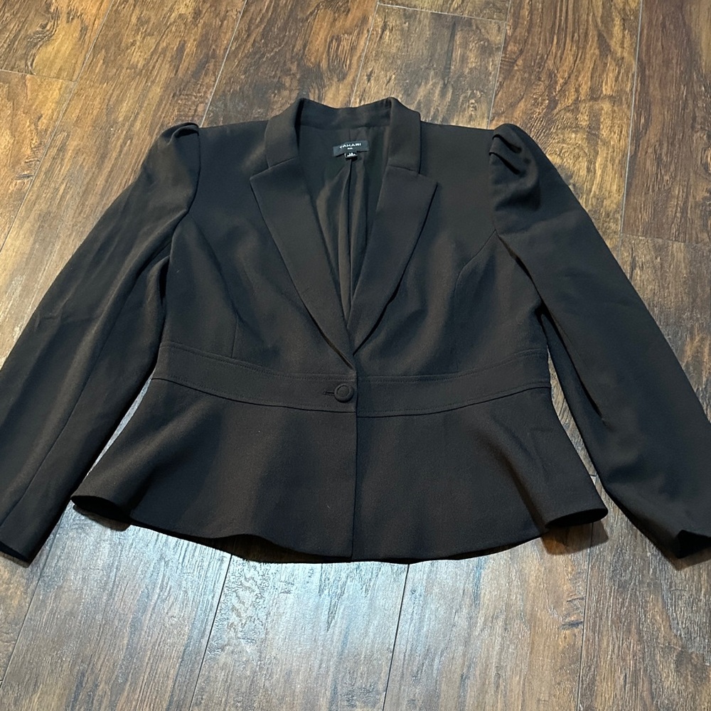 Tahari ASL Black Peplum Women's Single Button Pleated Shoulder Pad Blazer